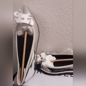 New Dumas Silver Mirror Metallic Pointed Toe Flats 8W”
